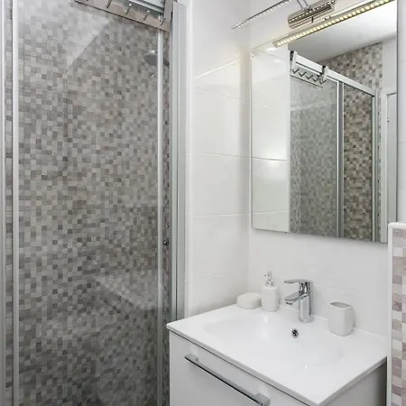 Guest house Tetepave 3*